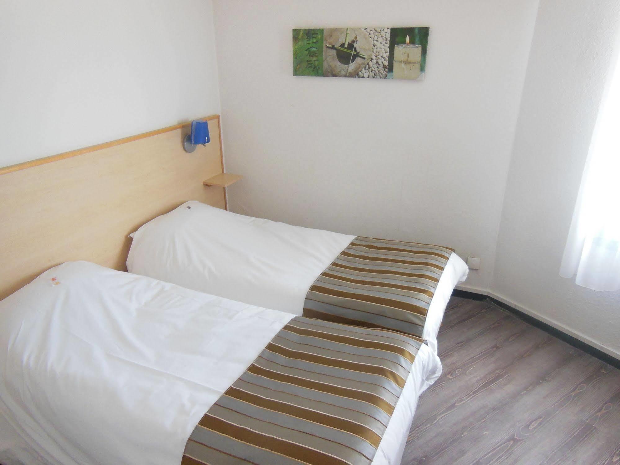 Ibis Budget La Rochelle Puilboreau Esterno foto