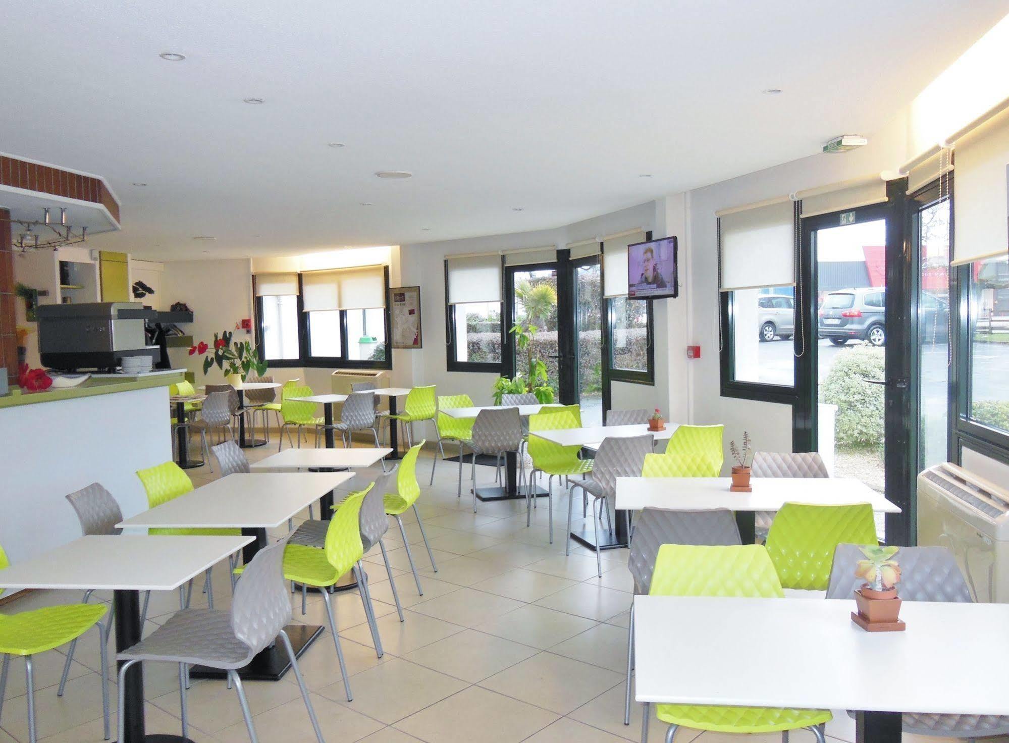 Ibis Budget La Rochelle Puilboreau Esterno foto